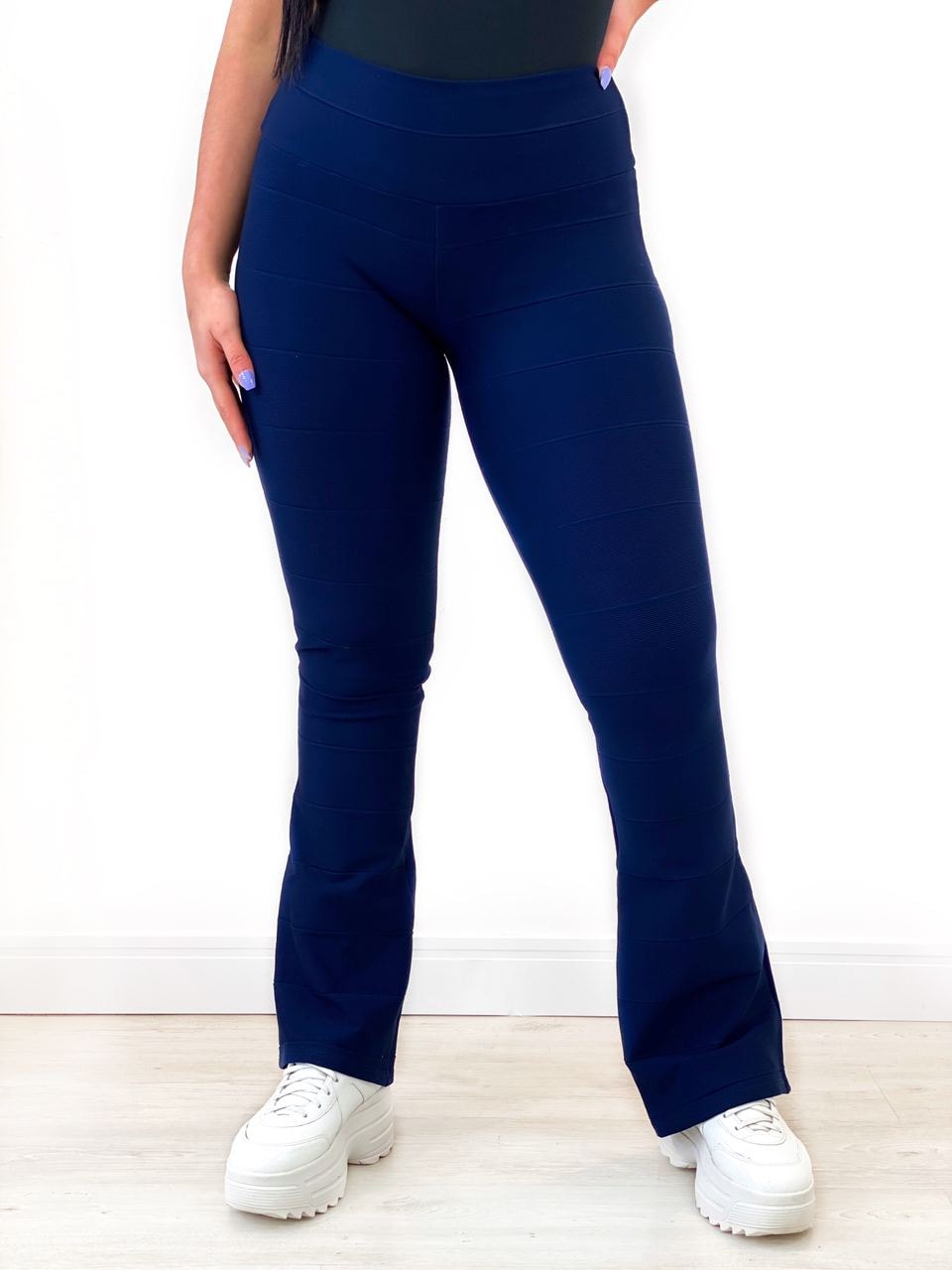 CALÇA BANDAGEM FLARE - BOUTIQUE DASSI| Os preços mais baixos da Internet