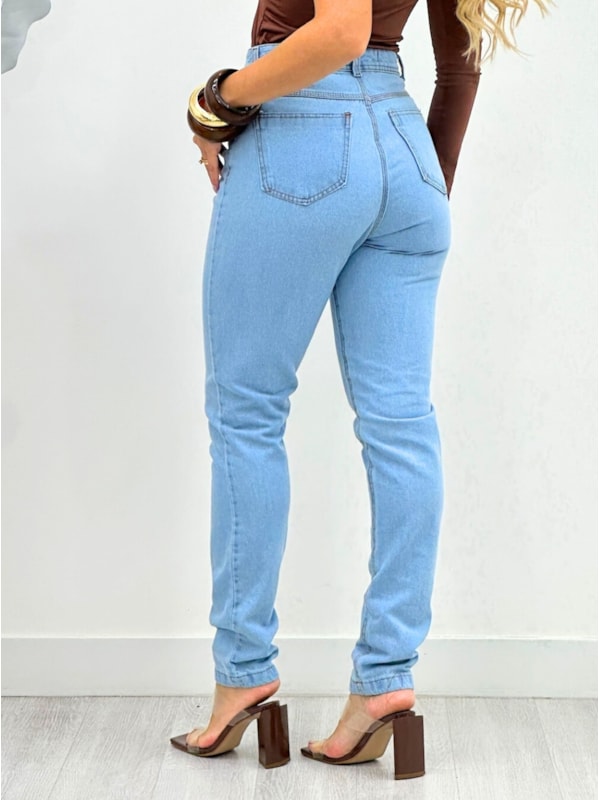 image_40319552-593e-48b9-90fb-9ee5791d6d92