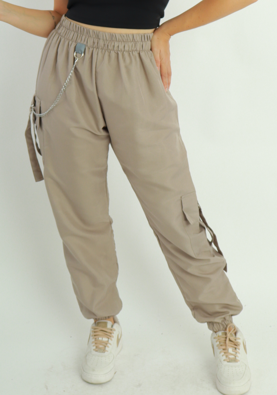 Calça jogger com hot sale bota cano curto