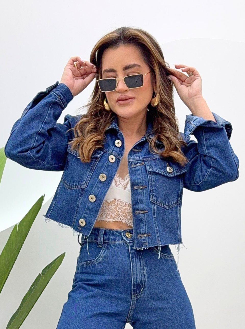 JAQUETA JEANS CROPPED BLACK GIL